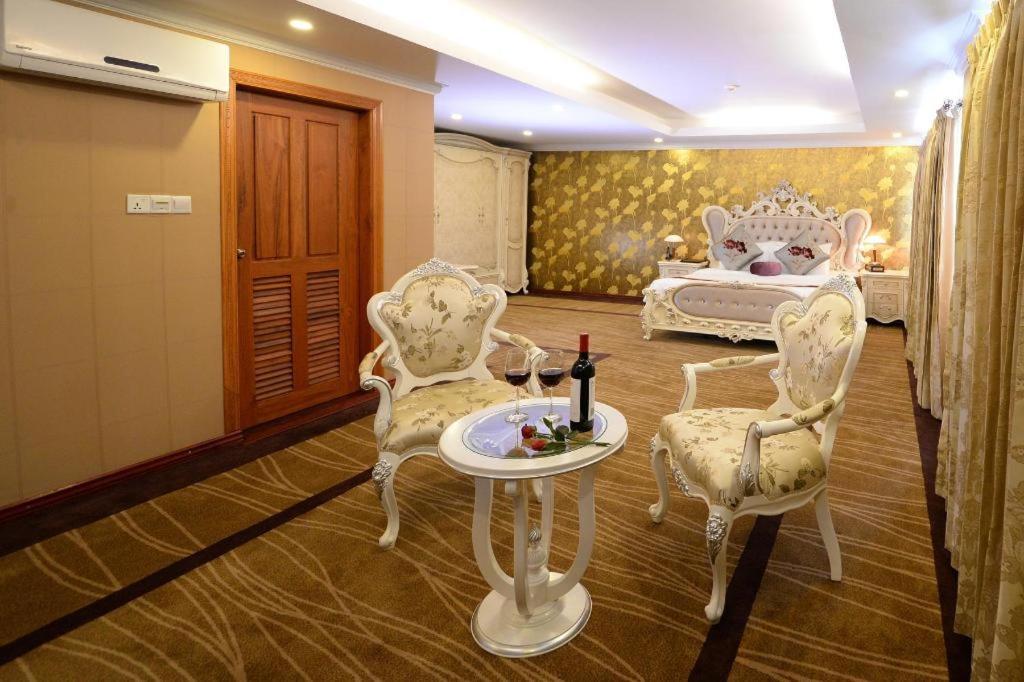 Royal Taunggyi Hotel Esterno foto