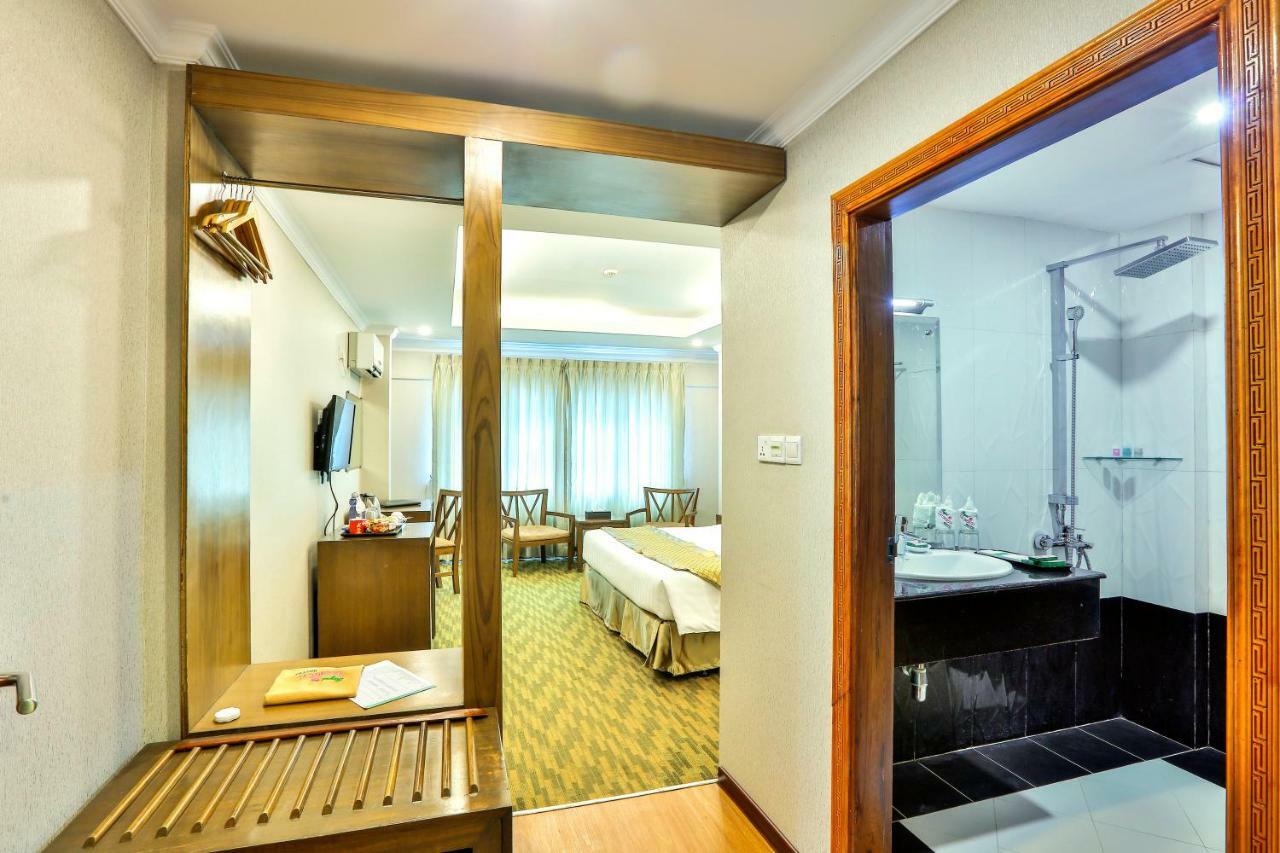 Royal Taunggyi Hotel Esterno foto